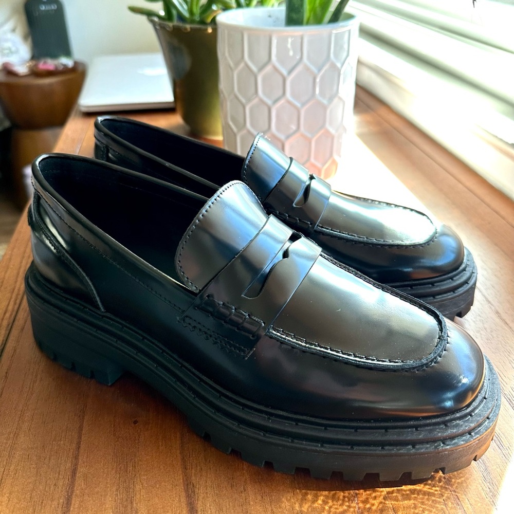 Massimo Dutti Woman Loafers